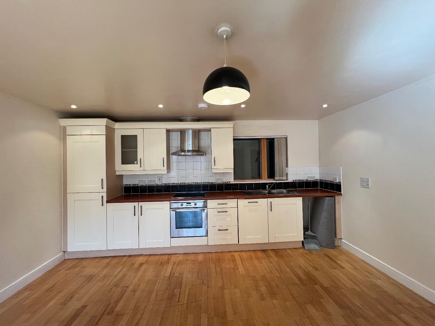 Esplanade, Porthcawl, Bridgend County Borough, CF36 3YE